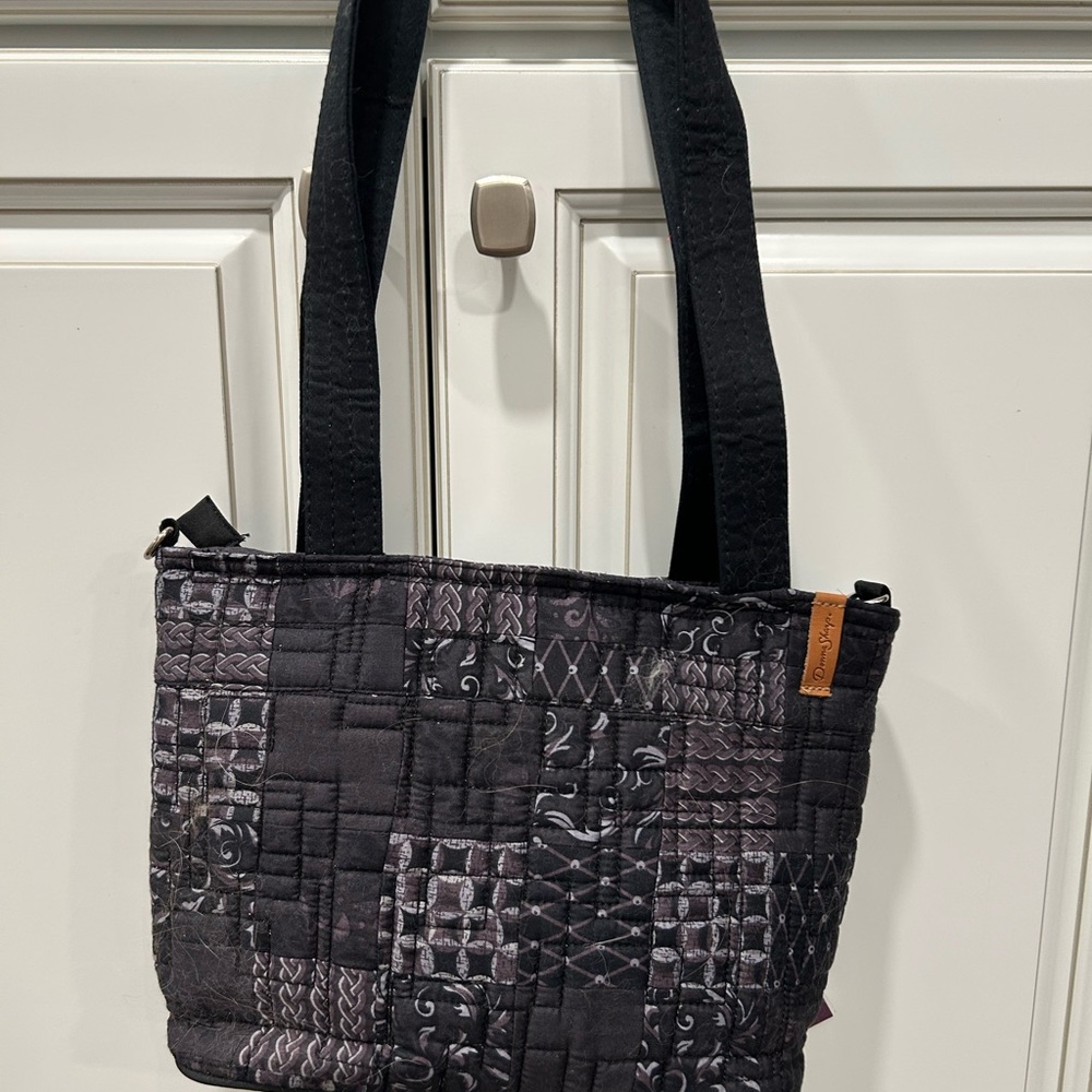 Black Geometric Shoulder Bag with Modern Design